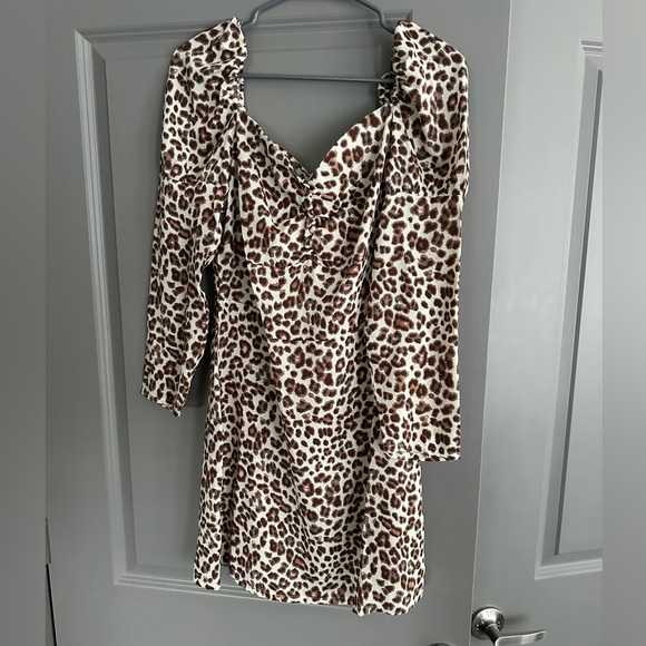 NWT Missguided Cheetah Mini Dress - Picture 3 of 5